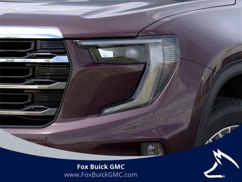 Used 2025 GMC Acadia Elevation w/ Elevation Premium Package image 10