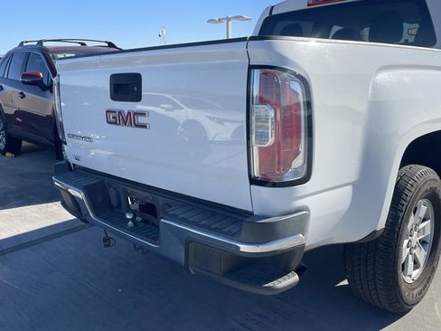 Used 2016 GMC Canyon 2WD Crew Cab w/ Convenience Package image 4