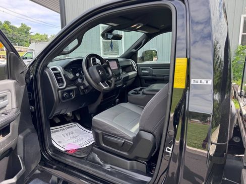 Used 2022 RAM 5500 SLT w/ Quick Order Package 2YG SLT AWD/4WD image 8