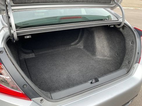 Used 2019 Honda Civic EX-L image 29