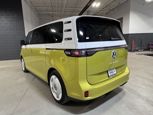 New 2025 Volkswagen ID. Buzz 1st Edition image 38