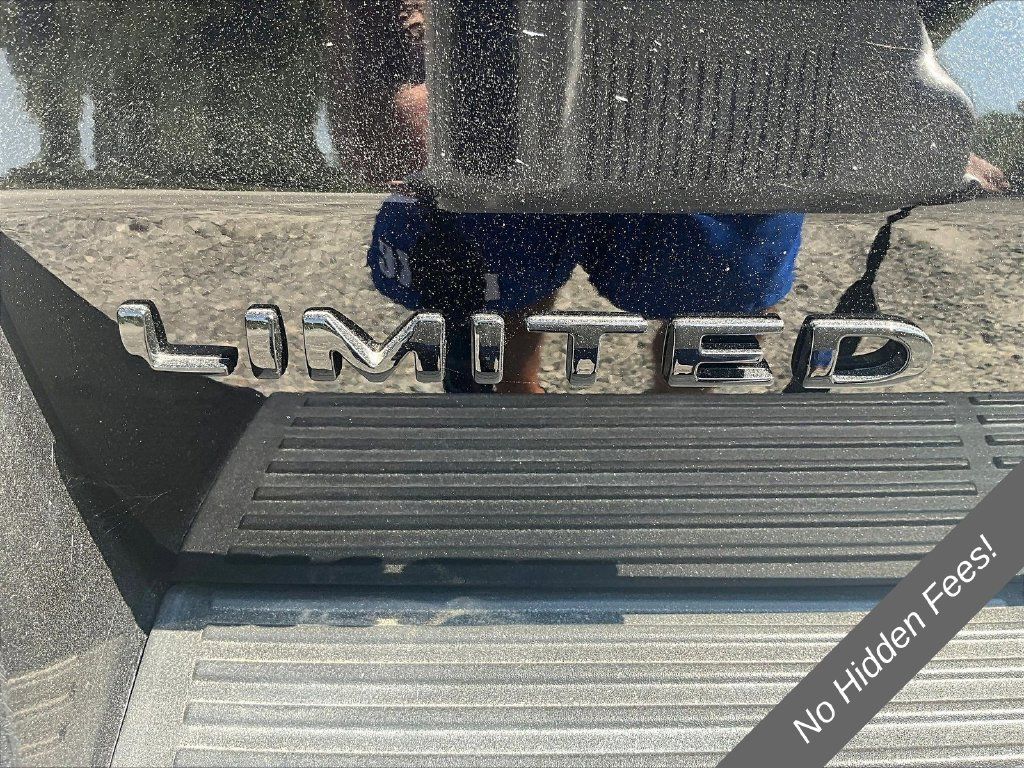 Used 2019 Ford Expedition Limited w/ Equipment Group 303A AWD/4WD image 8