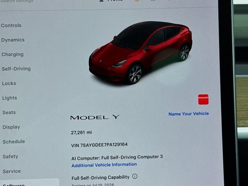 Used 2023 Tesla Model Y Long Range AWD/4WD image 16