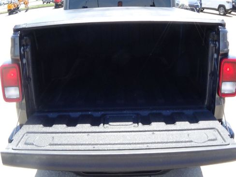 Certified 2024 Jeep Gladiator Sport AWD/4WD image 10