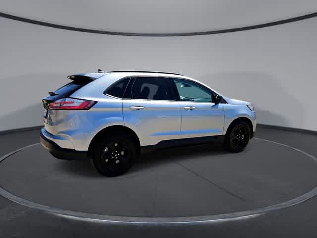 Used 2024 Ford Edge SE AWD/4WD image 8