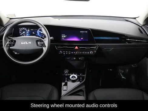 Used 2025 Kia Niro Wind w/ Wind Preserve Package FWD image 13