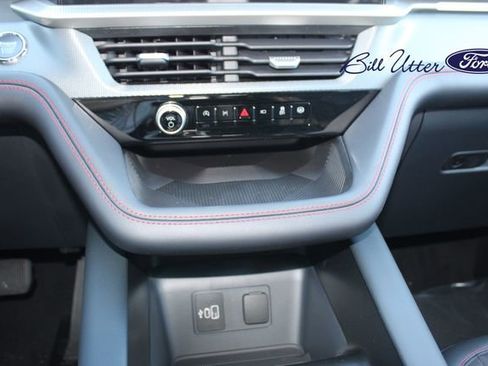 New 2026 Ford Explorer ST-Line w/ ST-Line Street Pack image 14