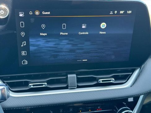 New 2026 Chevrolet Equinox LT FWD image 17