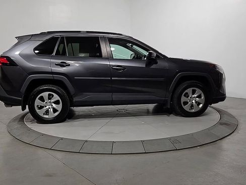 Used 2020 Toyota RAV4 LE image 6