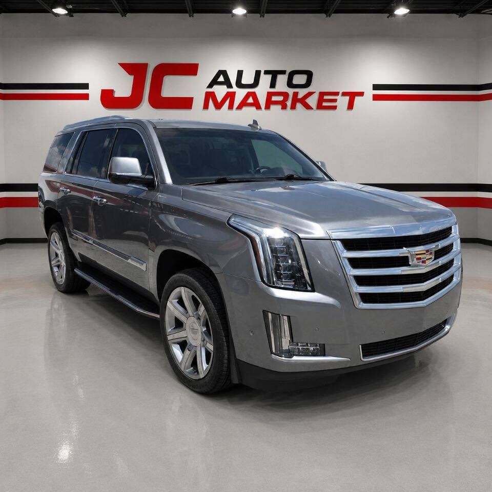 Used 2019 Cadillac Escalade Luxury RWD image 7