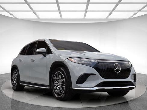Used 2023 Mercedes-Benz EQS 450+ 4MATIC SUV image 3