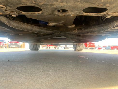 Used 2005 Chevrolet SSR w/ Preferred Equipment Group image 11