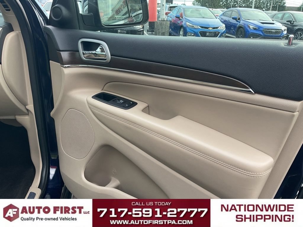 Used 2018 Jeep Grand Cherokee Limited AWD/4WD image 17