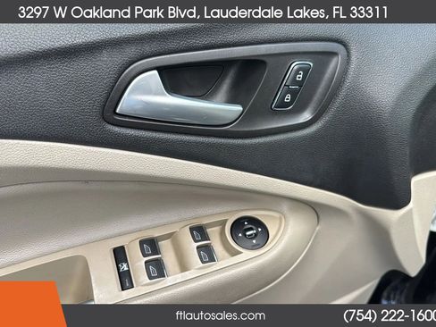 Used 2013 Ford C-MAX SE FWD image 18
