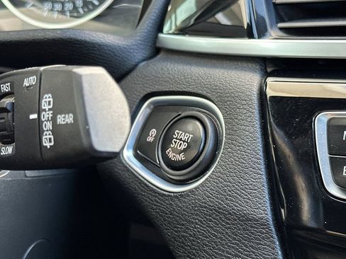 Used 2018 BMW X1 xDrive28i AWD/4WD image 25