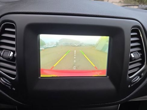 Used 2019 Jeep Compass Latitude w/ Popular Equipment Group image 25