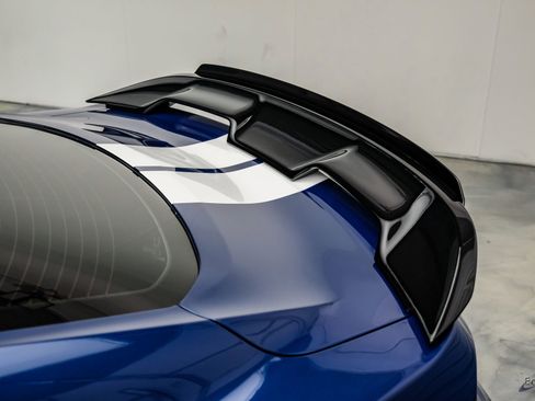 Used 2022 Ford Mustang Shelby GT500 w/ Technology Package image 16