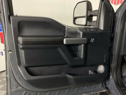 Used 2016 Ford F150 XLT w/ Equipment Group 302A Luxury image 12