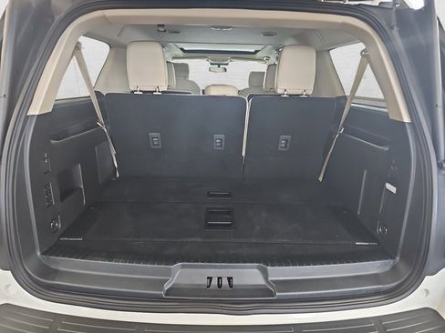 Used 2022 Ford Expedition Max Platinum image 13
