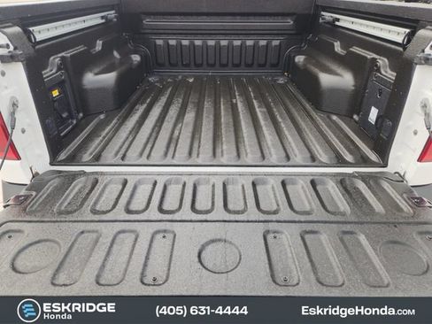 Used 2025 Ford Maverick Tremor AWD/4WD image 32