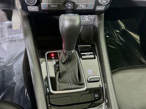 Used 2022 Jeep Compass Latitude w/ Sun and Sound Group AWD/4WD image 10