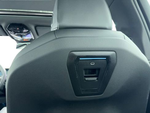 Used 2024 BMW 530i w/ Premium Package image 24