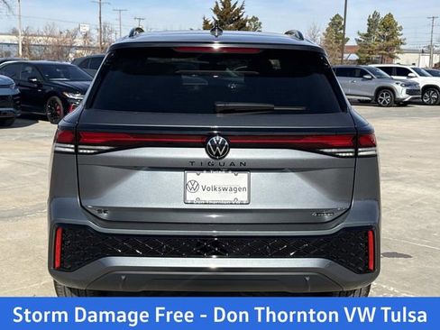 New 2026 Volkswagen Tiguan SE R-Line AWD/4WD image 3
