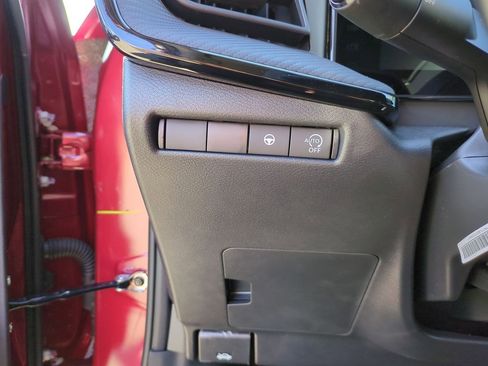 New 2026 Nissan Kicks SR image 17