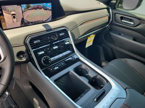 New 2025 Nissan Armada SL image 35