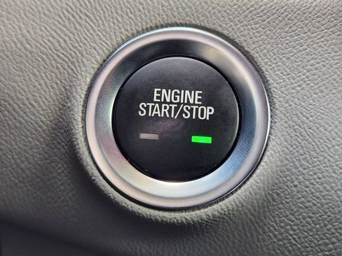 Certified 2022 GMC Terrain SLE w/ Driver Convenience Package FWD image 21