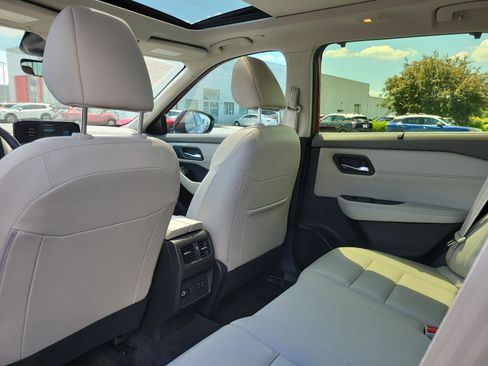 Certified 2023 Nissan Rogue SL w/ SL Premium Package FWD image 14