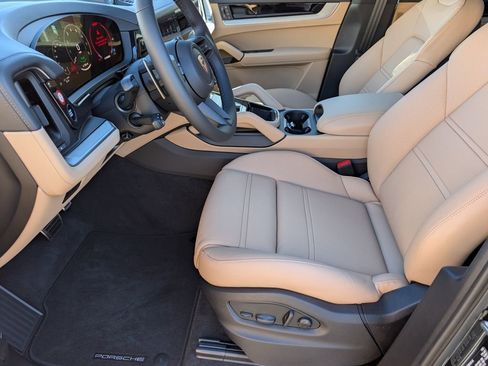 New 2026 Porsche Cayenne S image 26