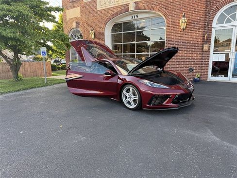 Used 2020 Chevrolet Corvette Stingray Preferred Cpe w/ 2LT Preferred Equipment Group RWD image 11