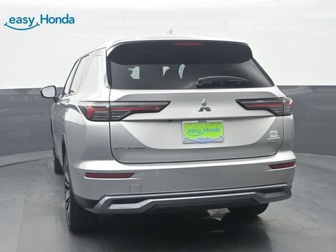 Used 2025 Mitsubishi Outlander SE AWD/4WD image 6
