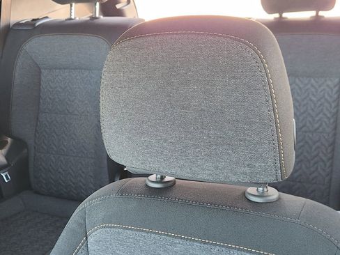 Used 2023 Chevrolet Equinox LT image 22