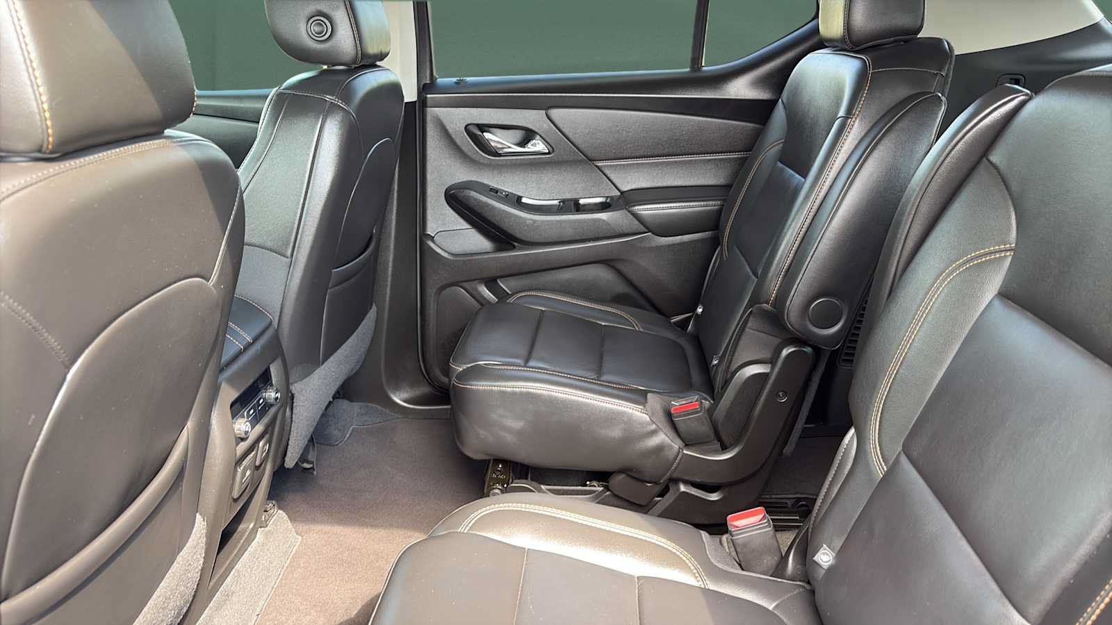 Used 2021 Chevrolet Traverse RS AWD/4WD image 18