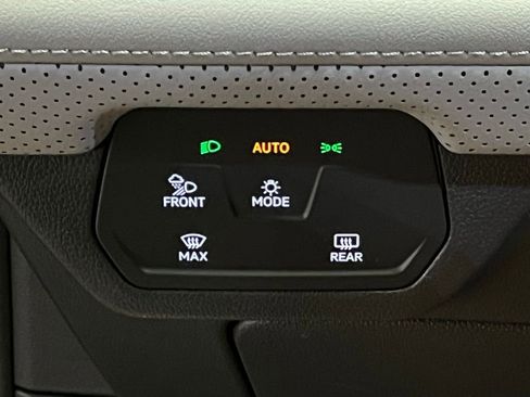 New 2026 Volkswagen Atlas Peak Edition AWD/4WD image 18