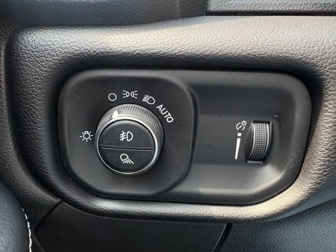 Used 2025 RAM 2500 Big Horn AWD/4WD image 16