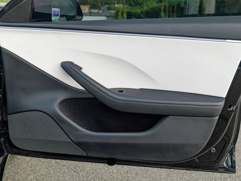 Used 2025 Tesla Model 3 RWD image 33