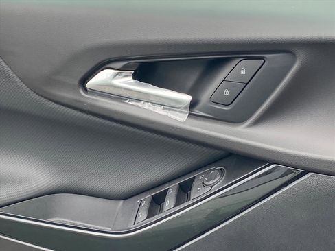 New 2026 Chevrolet Equinox LT image 19