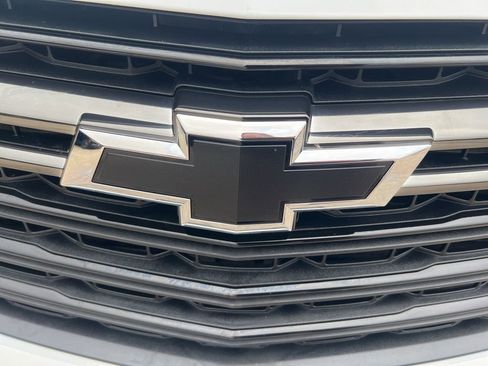 Used 2023 Chevrolet Traverse LT w/ Midnight/Sport Edition image 30