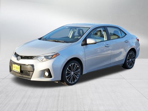 Used 2014 Toyota Corolla S image 3
