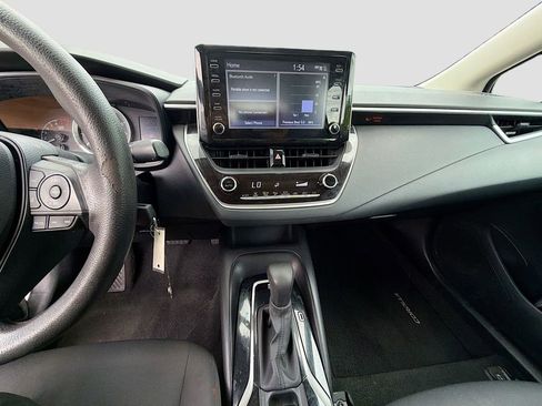 Used 2020 Toyota Corolla LE FWD image 24