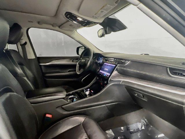 Used 2021 Jeep Grand Cherokee L Limited AWD/4WD image 25