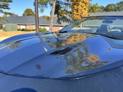 Used 2018 Chevrolet Camaro SS image 15