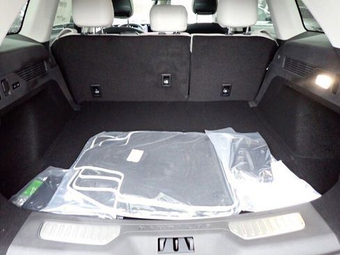 New 2026 Lincoln Nautilus Reserve image 5