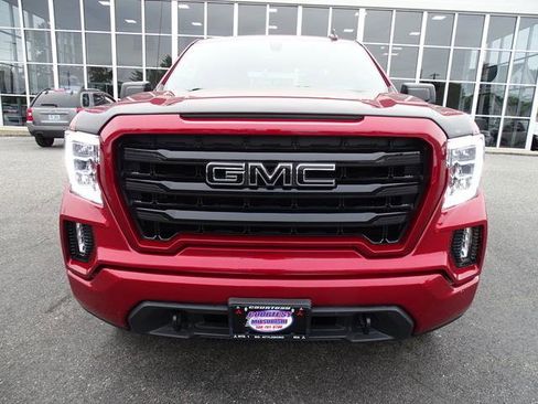 Used 2022 GMC Sierra 1500 Elevation w/ LPO, Elevation Black Package image 11