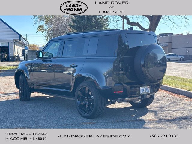 Used 2026 Land Rover Defender 110 X-Dynamic SE AWD/4WD image 7