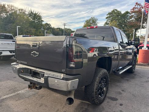 Used 2011 Chevrolet Silverado 2500 LT w/ Interior Plus Package image 8