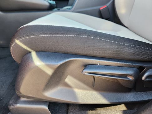 Certified 2025 Honda CR-V LX image 25